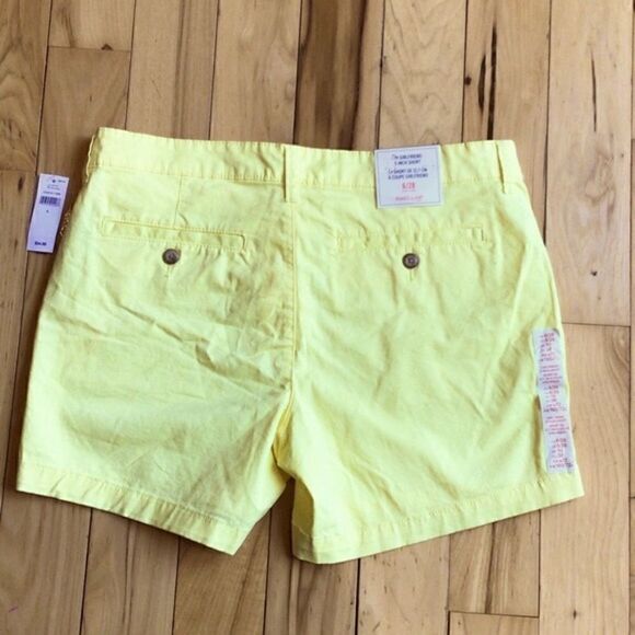 GIRLFRIEND KHAKIS BY GAP BRIGHT SUNFLOWER YELLOW SHORTS 6 NWT - Picture 8 of 13
